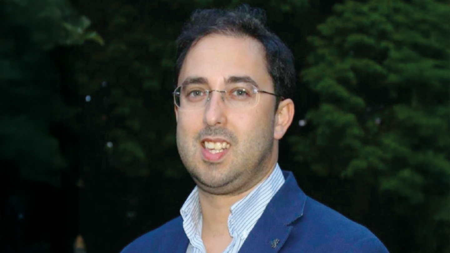 The Diagnosis I Couldn’t Deliver: An Oncologist’s Journey Between Roles ...